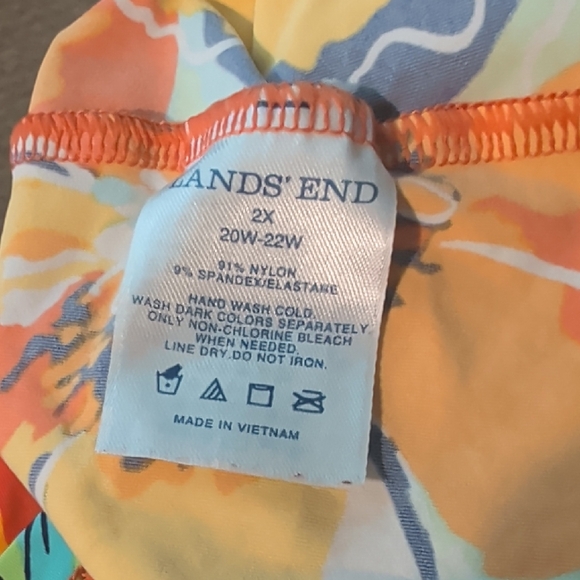 Lands' End Rash Guard - Picture 4 of 4